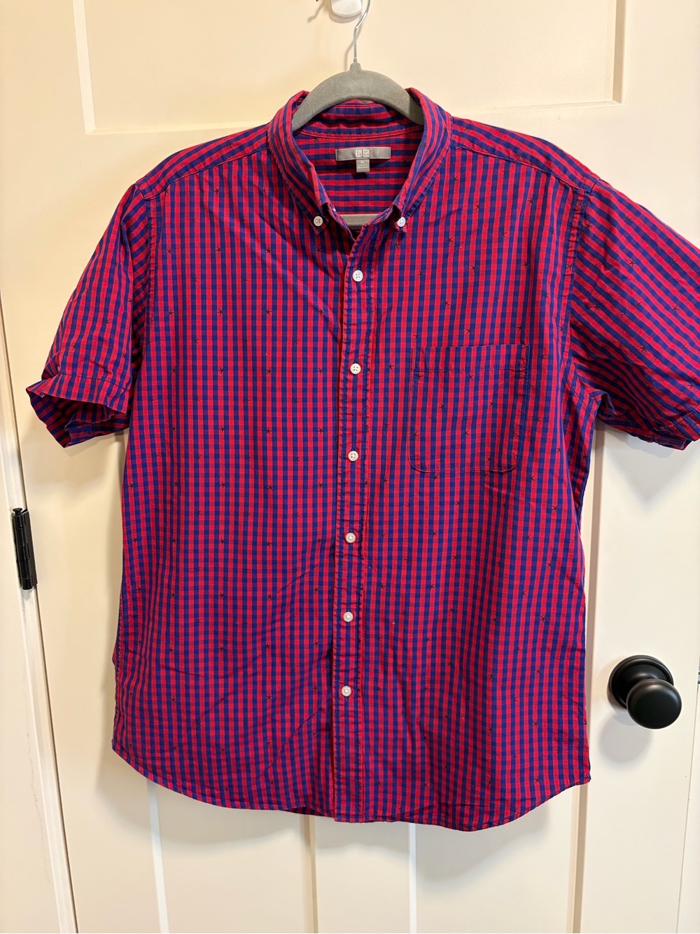 Uniqlo Men’s Short-Sleeve Button-Down Shirt in Red and Blue Check Size XL
